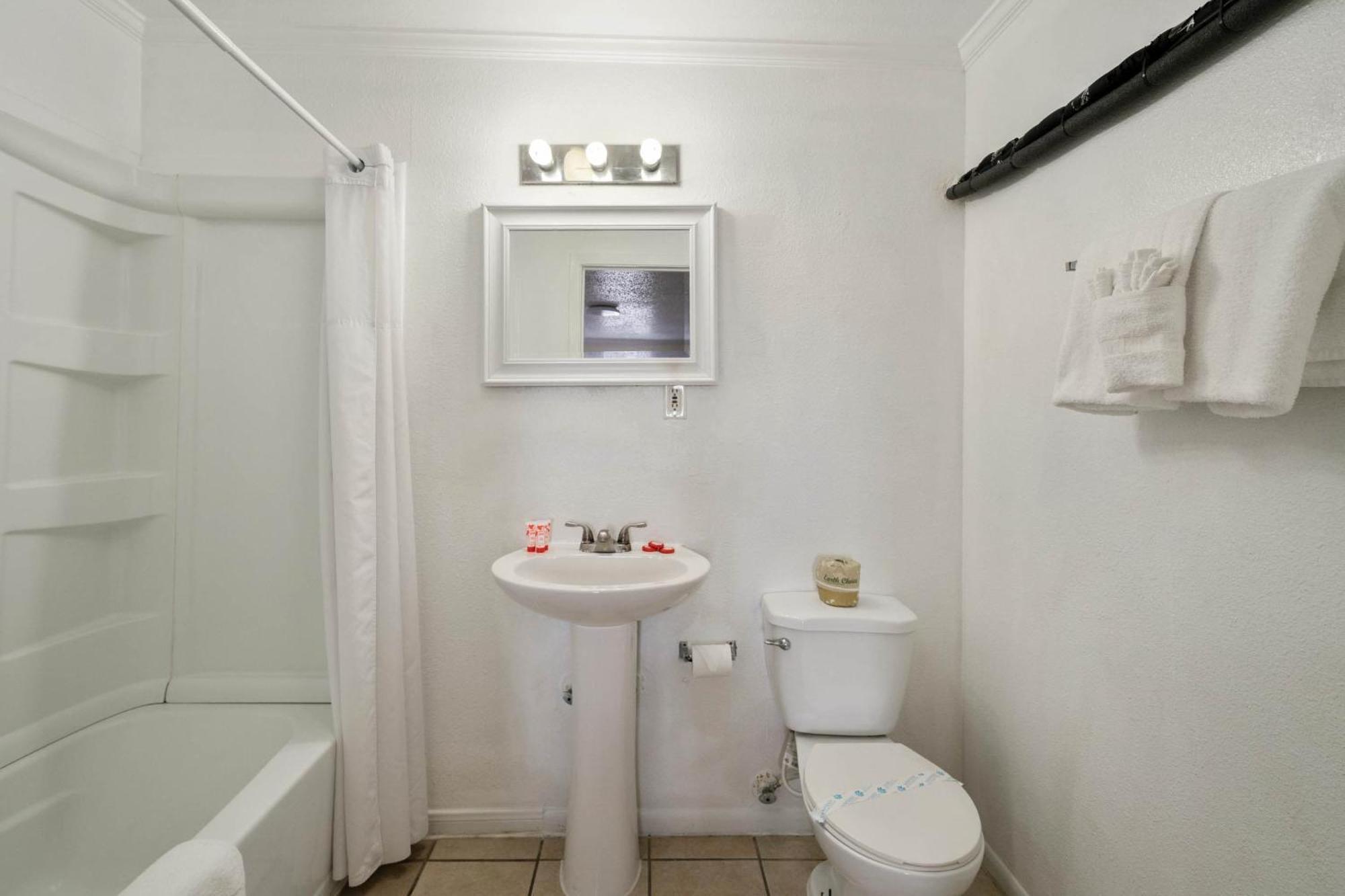 Oyo Hotel Rockport- Bay View Bagian luar foto