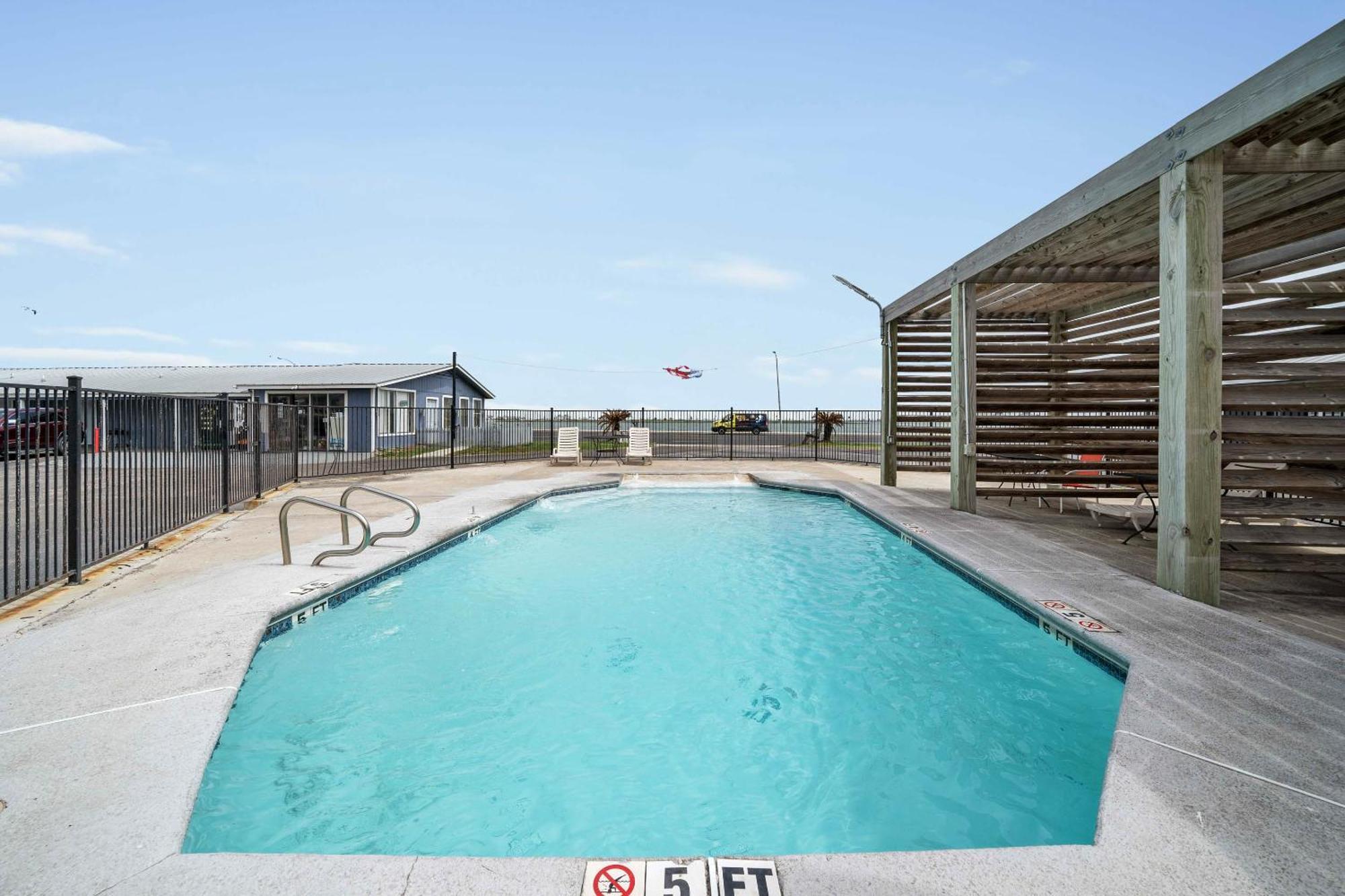 Oyo Hotel Rockport- Bay View Bagian luar foto